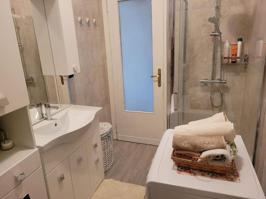 Bilocale: 5 Minuti Dall'Ariston Sanremo Exterior foto